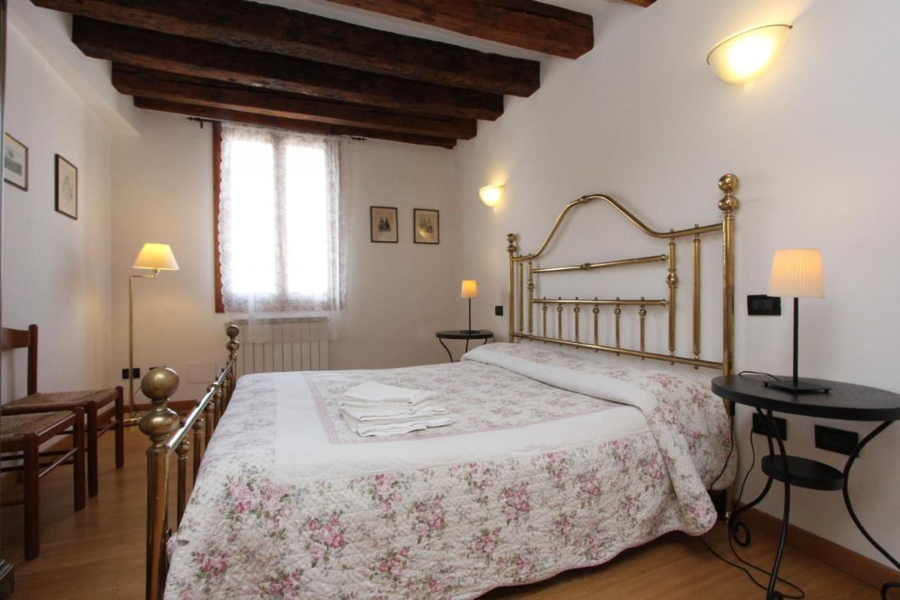 Residence Dei Mori Венеция Экстерьер фото