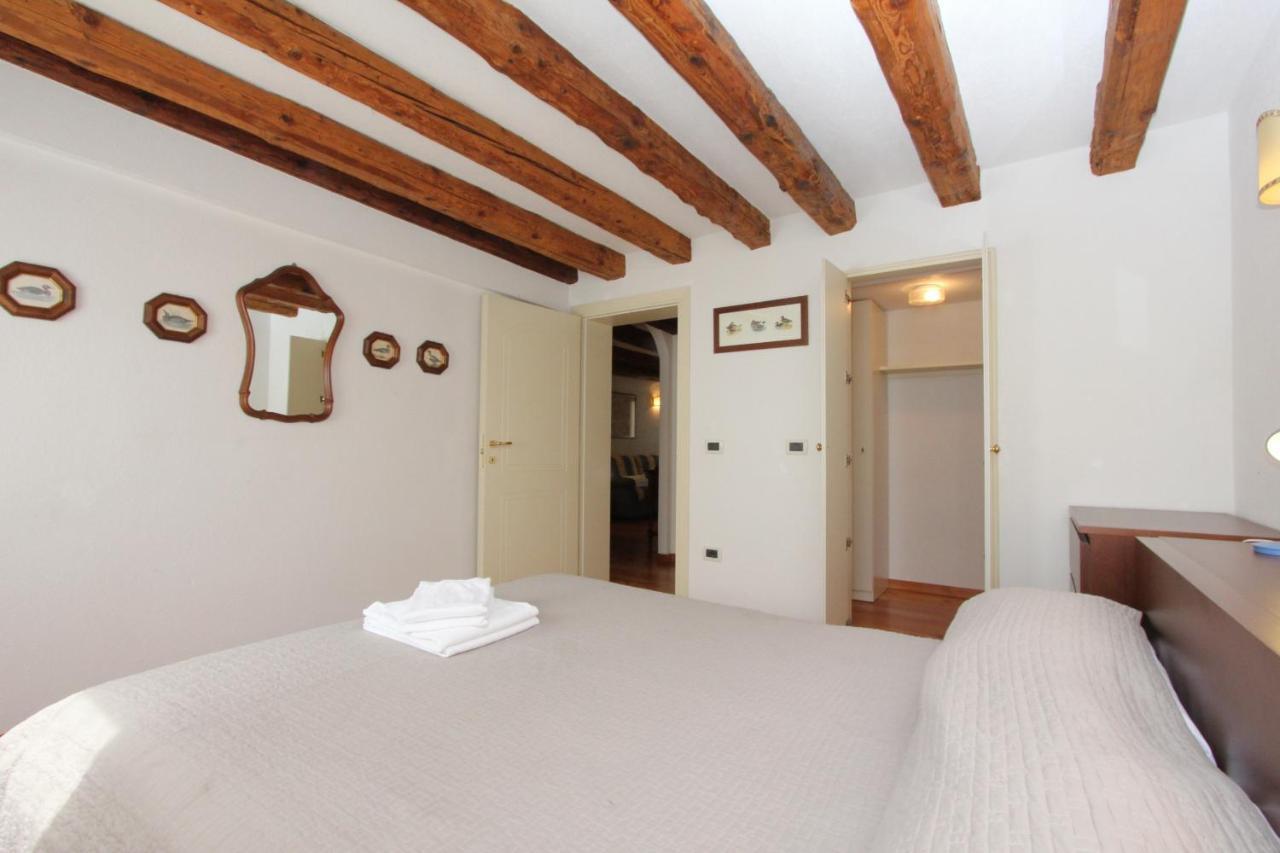 Residence Dei Mori Венеция Экстерьер фото
