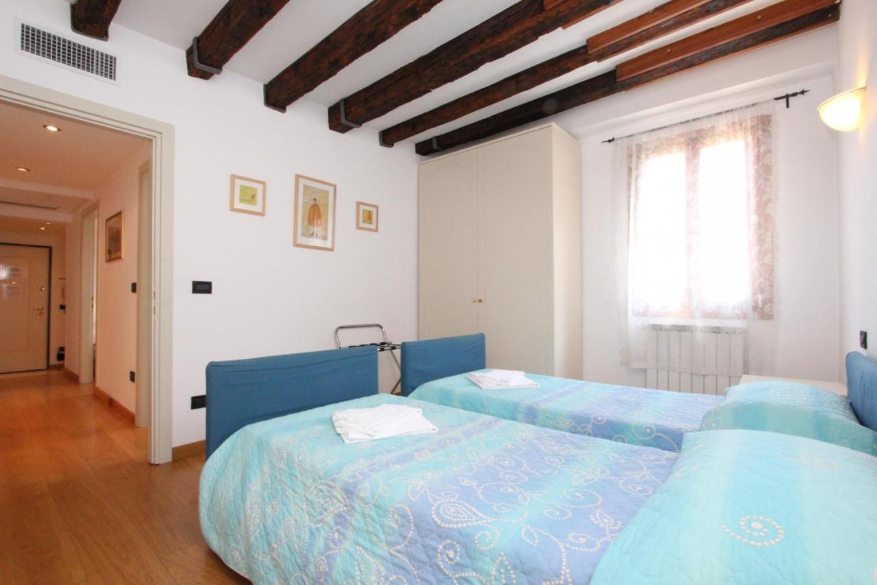 Residence Dei Mori Венеция Экстерьер фото